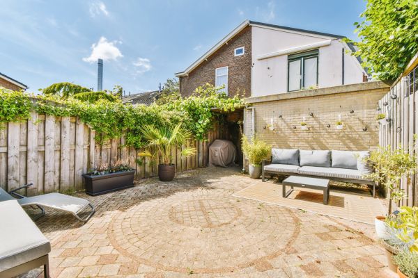 Courtyard Patio Service in Olathe